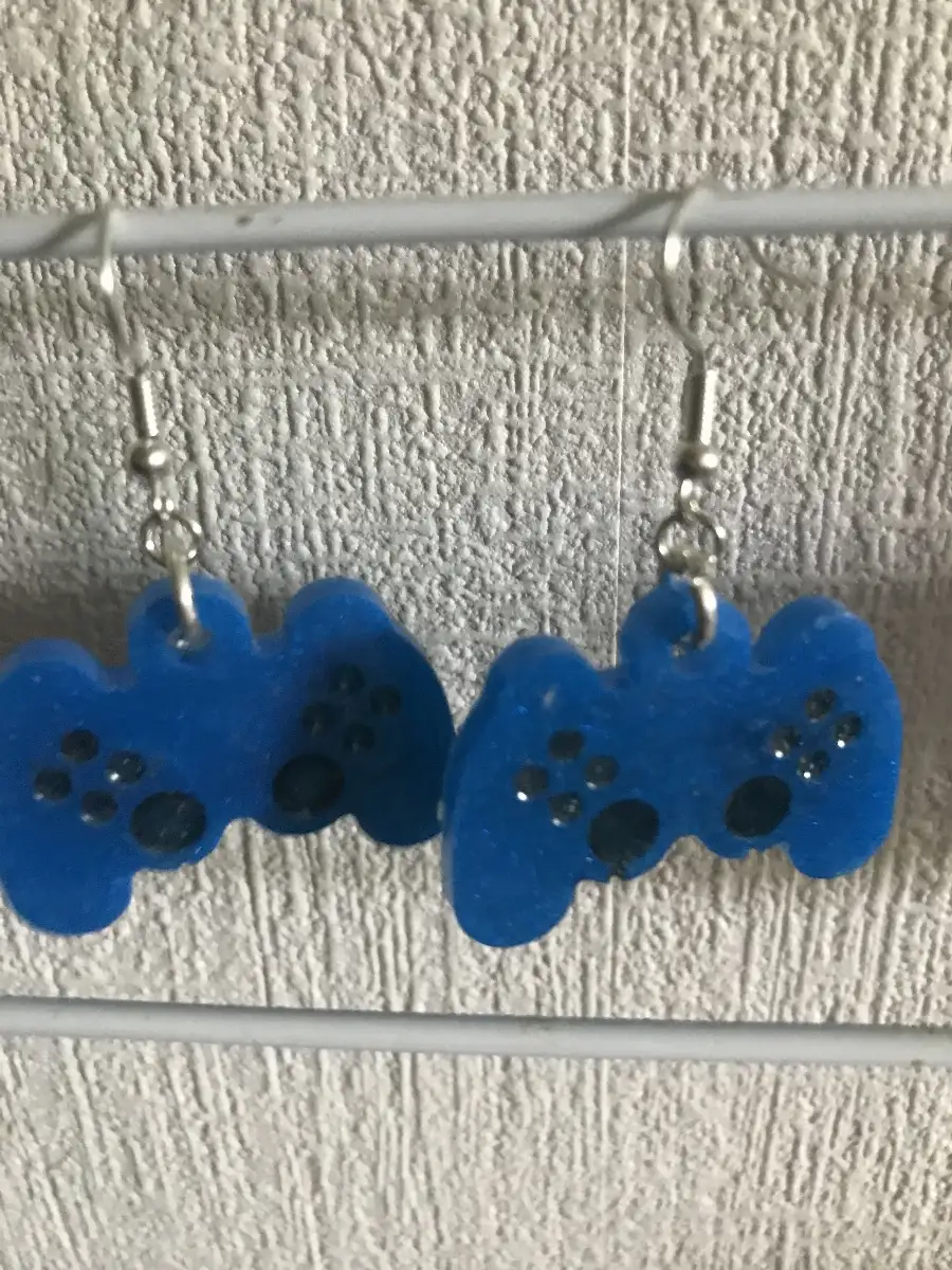 boucles d'oreilles manette de jeu