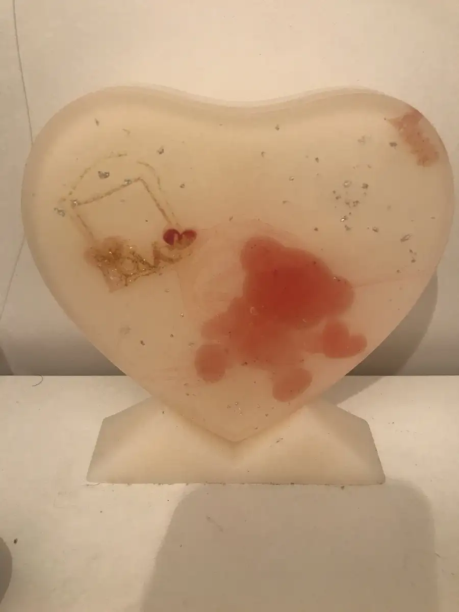 coeur décoratif avec son support